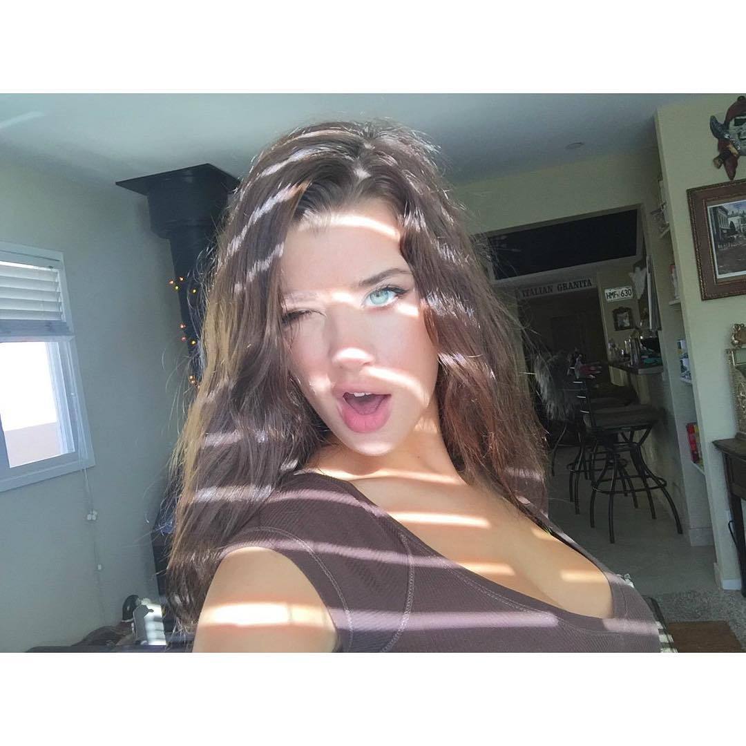Sarah-McDaniel-instagram-occhi-etrecromia-12
